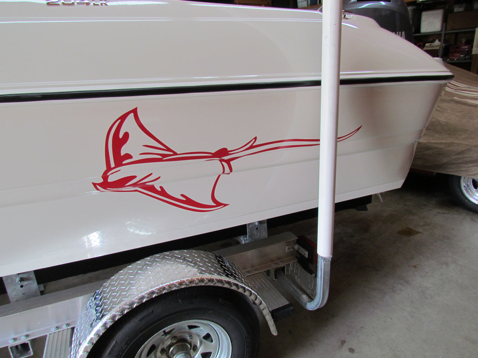 stringray red vinyl decal on boat