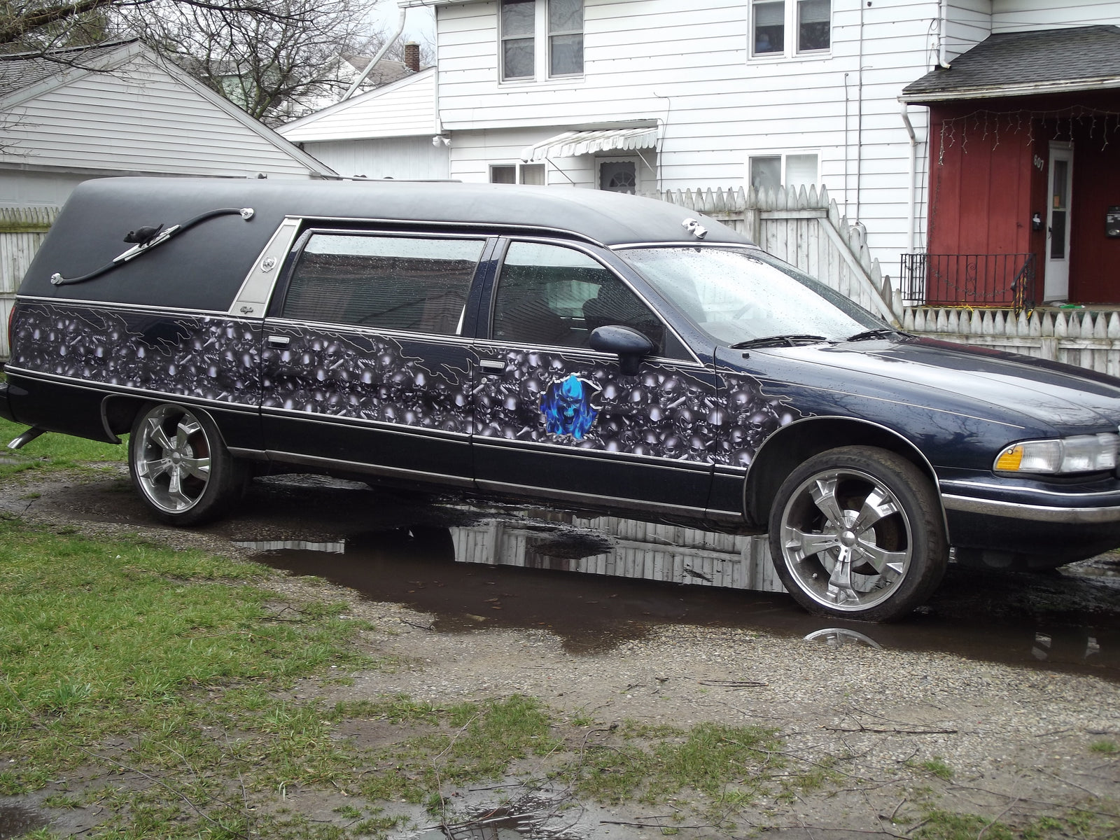 Hearse Skull Wave Wrap